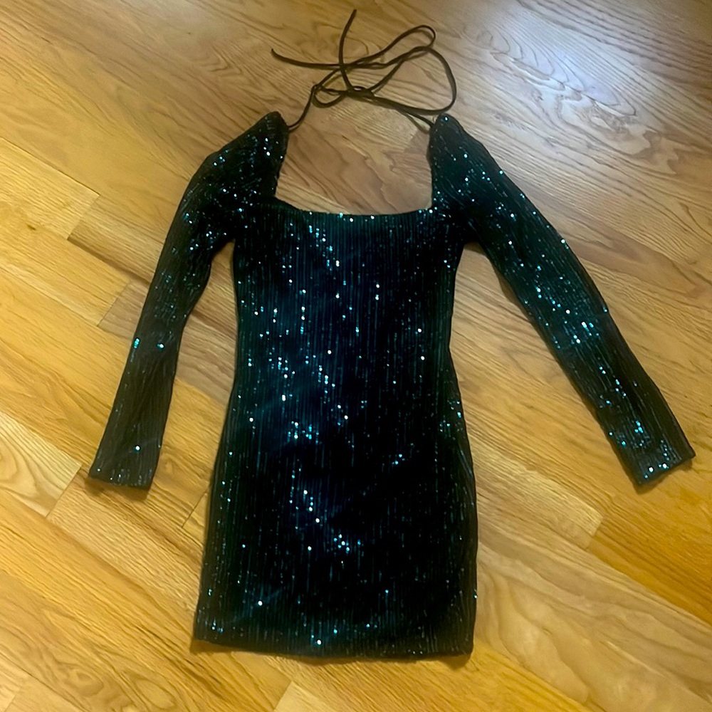 Formal long sleeve sequined forest green dress. Originally from Lucy in the Sky